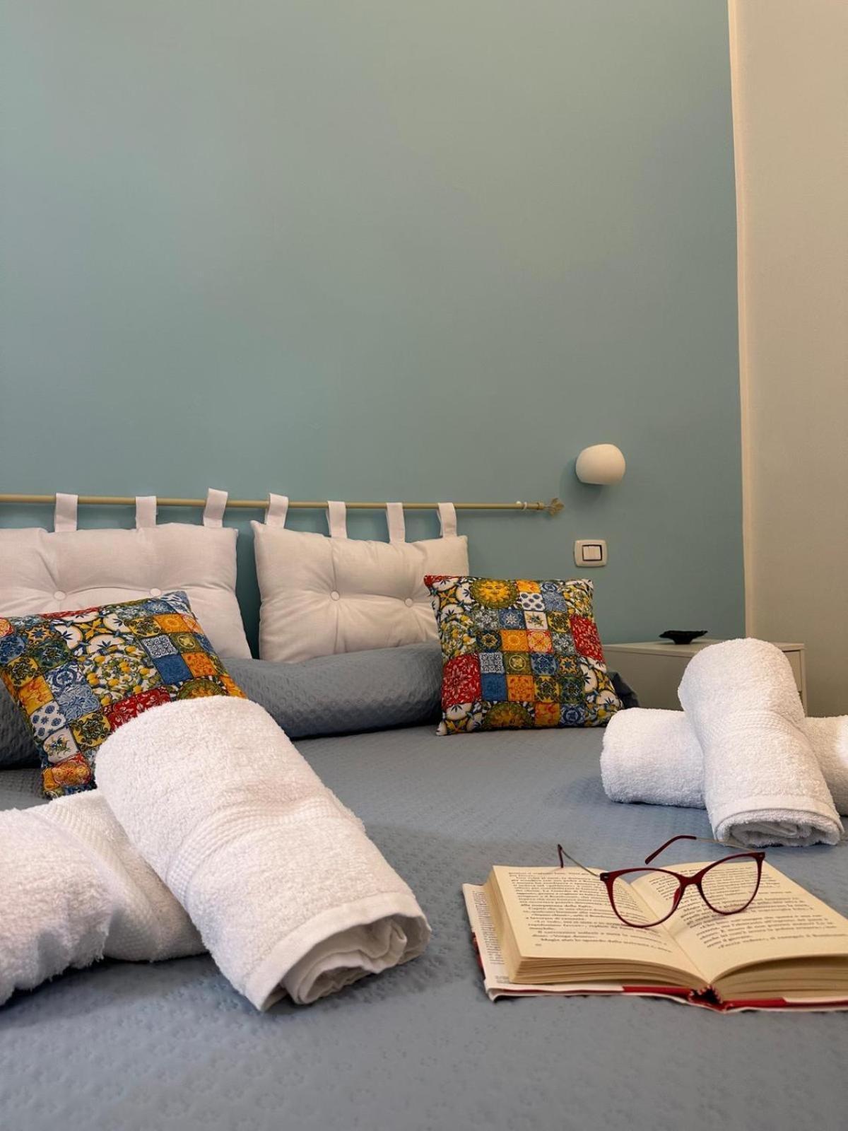 טראסיני Madre Terra Airport Rooms And Suites מראה חיצוני תמונה