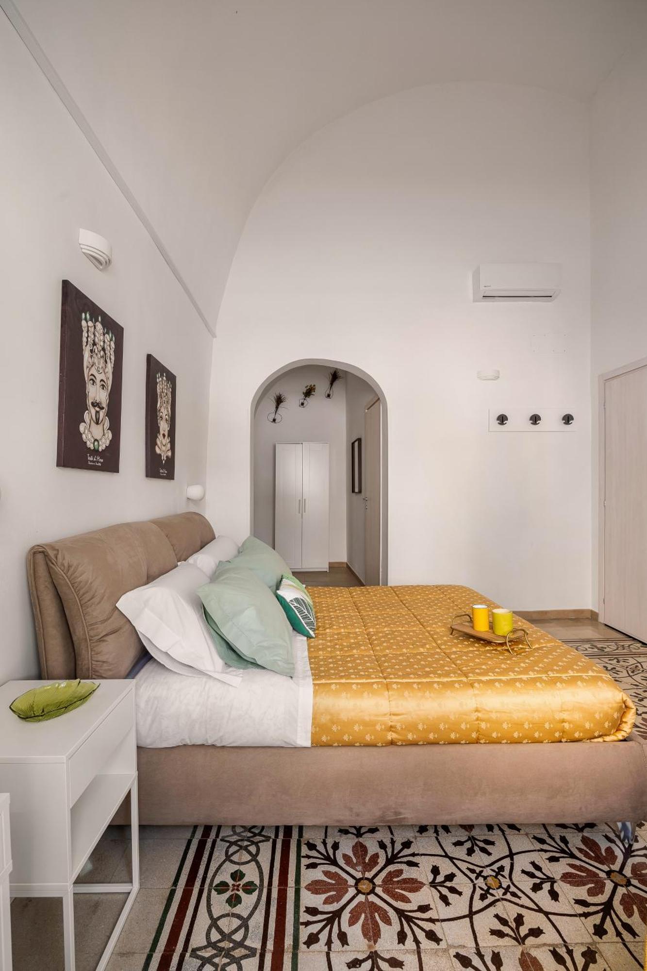 טראסיני Madre Terra Airport Rooms And Suites מראה חיצוני תמונה