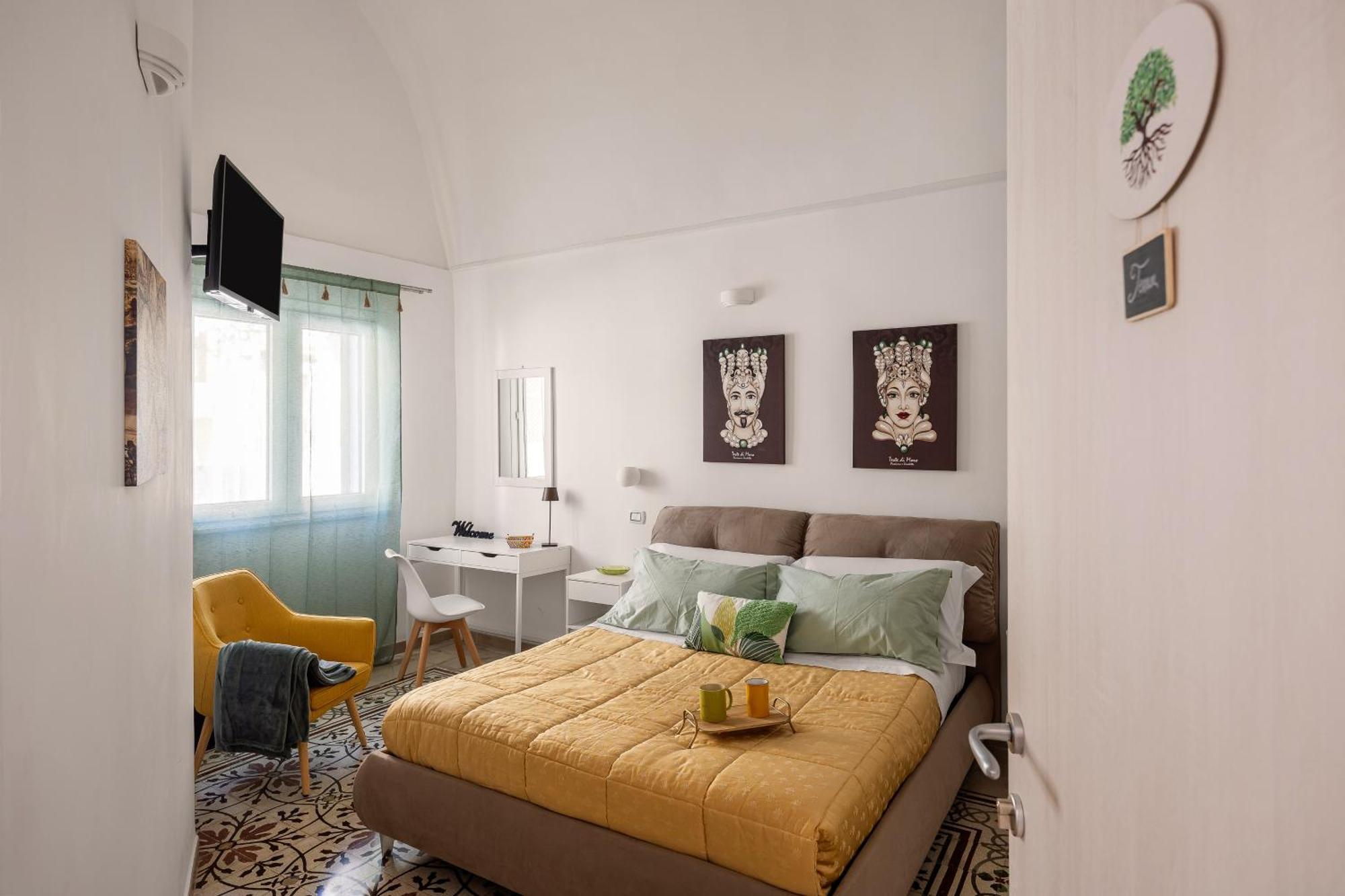 טראסיני Madre Terra Airport Rooms And Suites מראה חיצוני תמונה