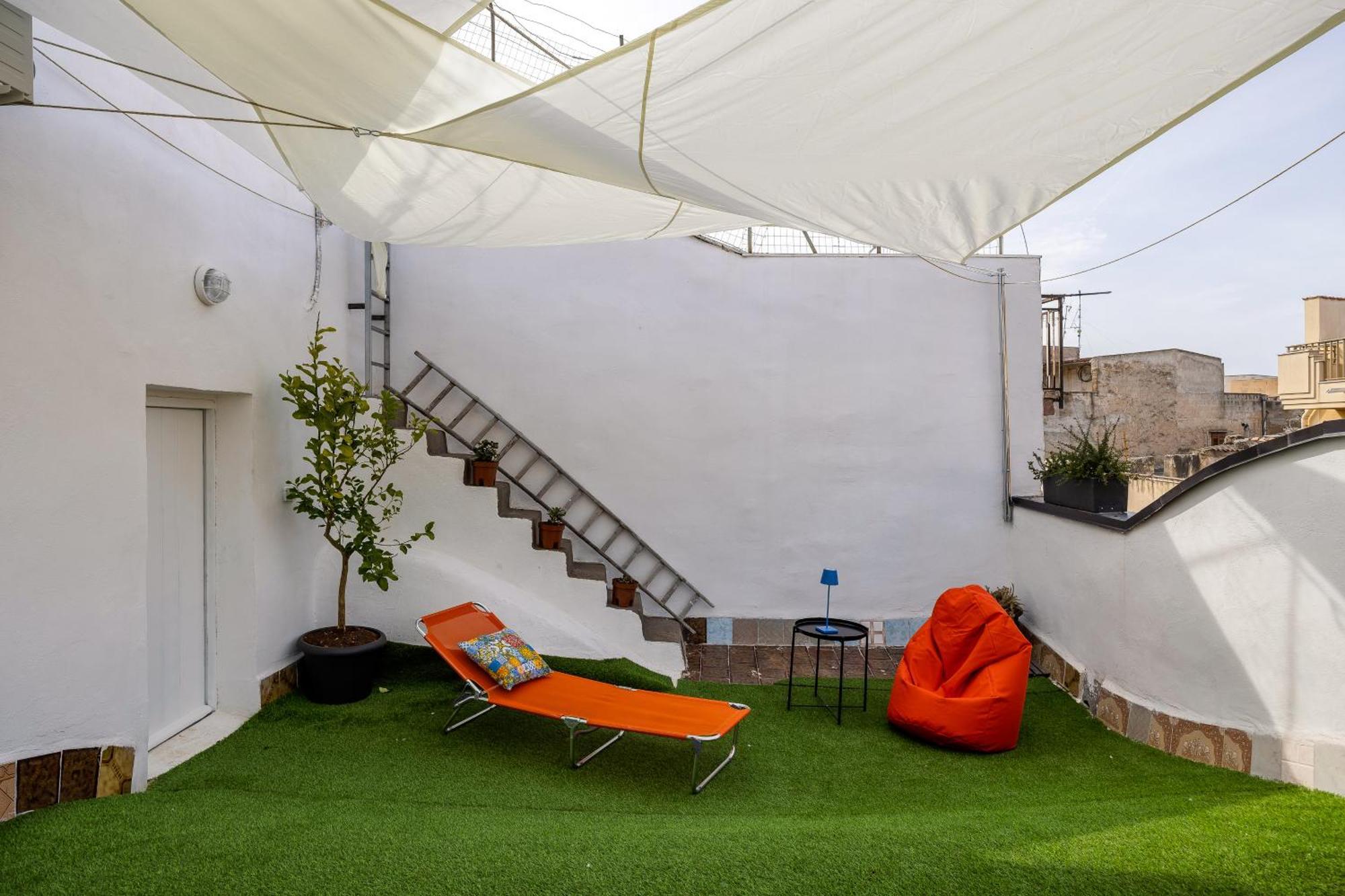 טראסיני Madre Terra Airport Rooms And Suites מראה חיצוני תמונה