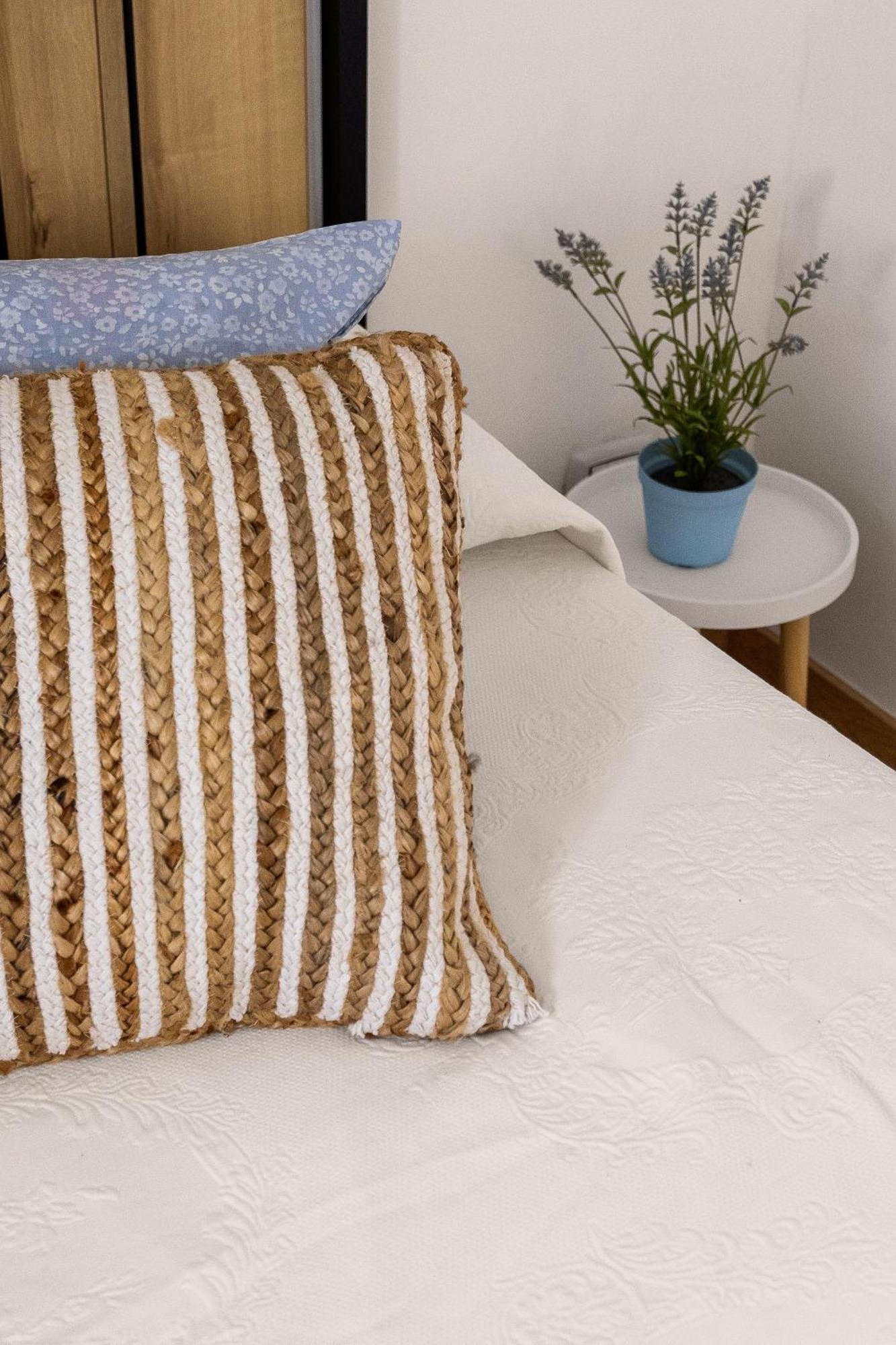 טראסיני Madre Terra Airport Rooms And Suites מראה חיצוני תמונה