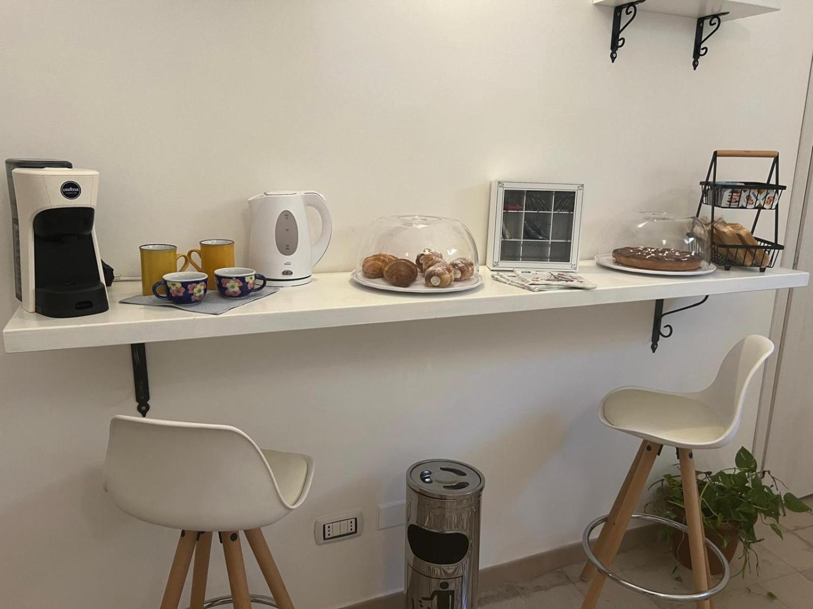 טראסיני Madre Terra Airport Rooms And Suites מראה חיצוני תמונה